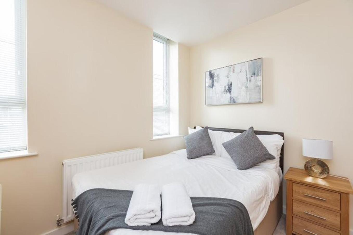 Maidstone Heights By Kasar Stays Bagian luar foto