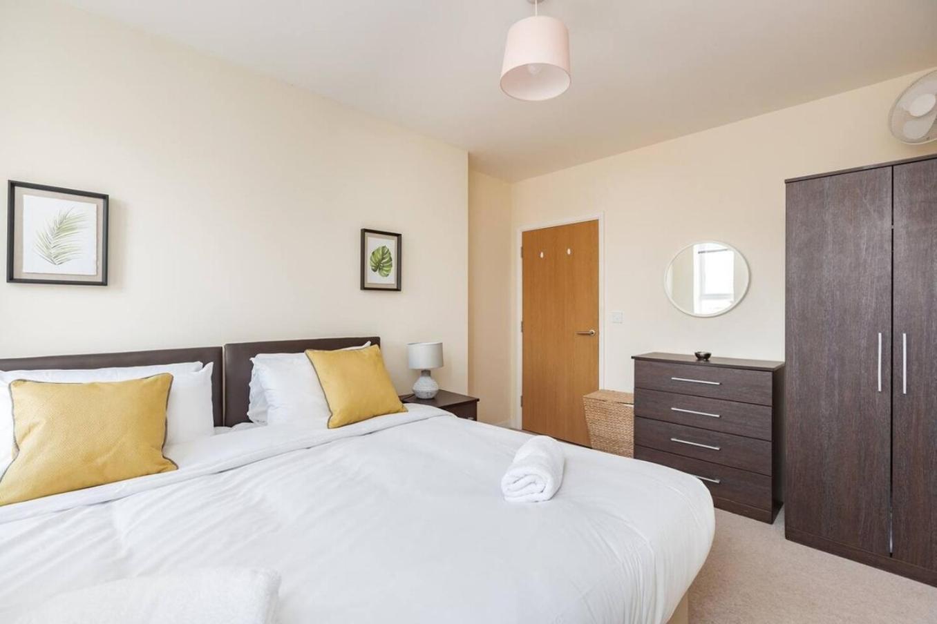 Maidstone Heights By Kasar Stays Bagian luar foto