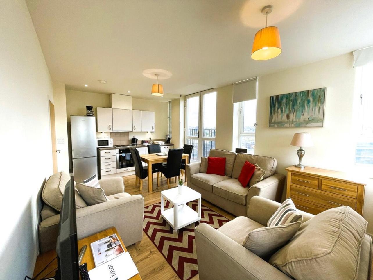 Maidstone Heights By Kasar Stays Bagian luar foto