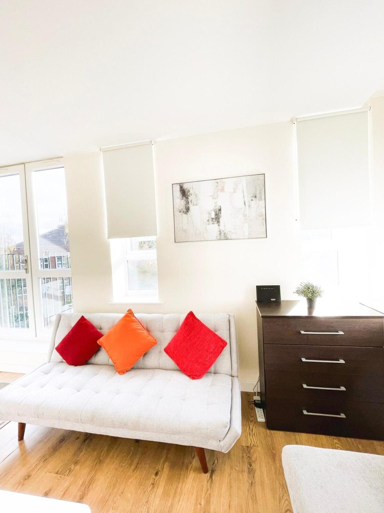 Maidstone Heights By Kasar Stays Bagian luar foto